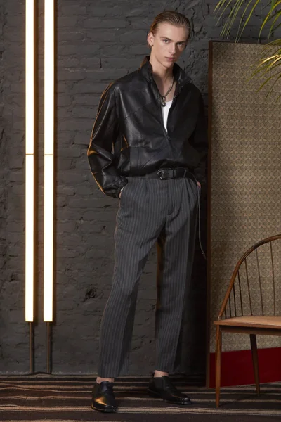 Look 35